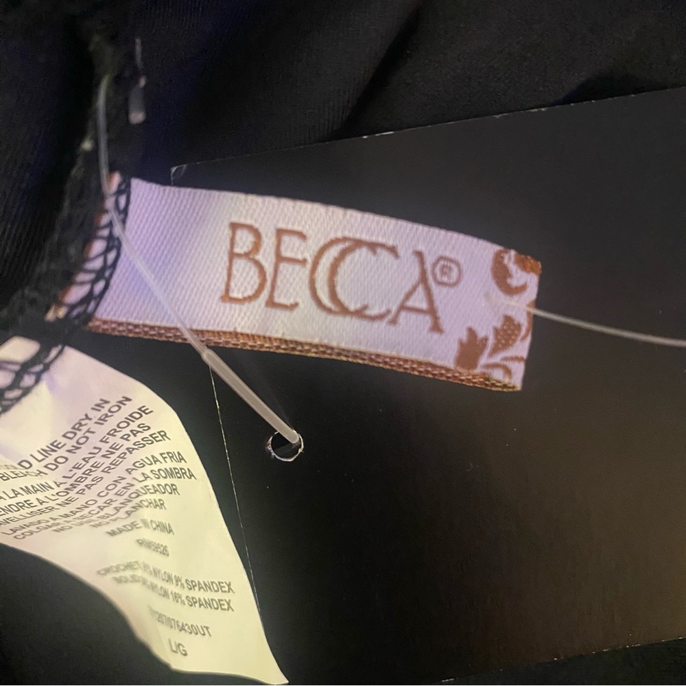 BECCA Black Textured One-Shoulder One Piece L NWT - Picture 3 of 5